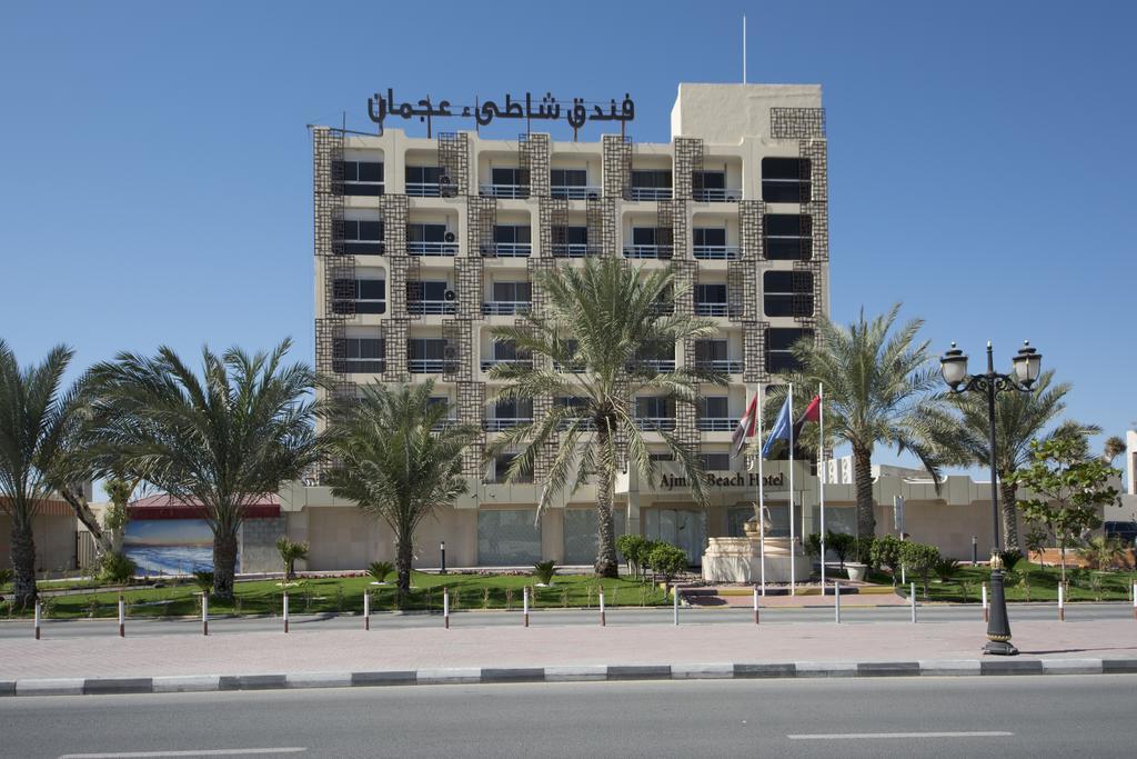 Ajman Beach Hotel Esterno foto