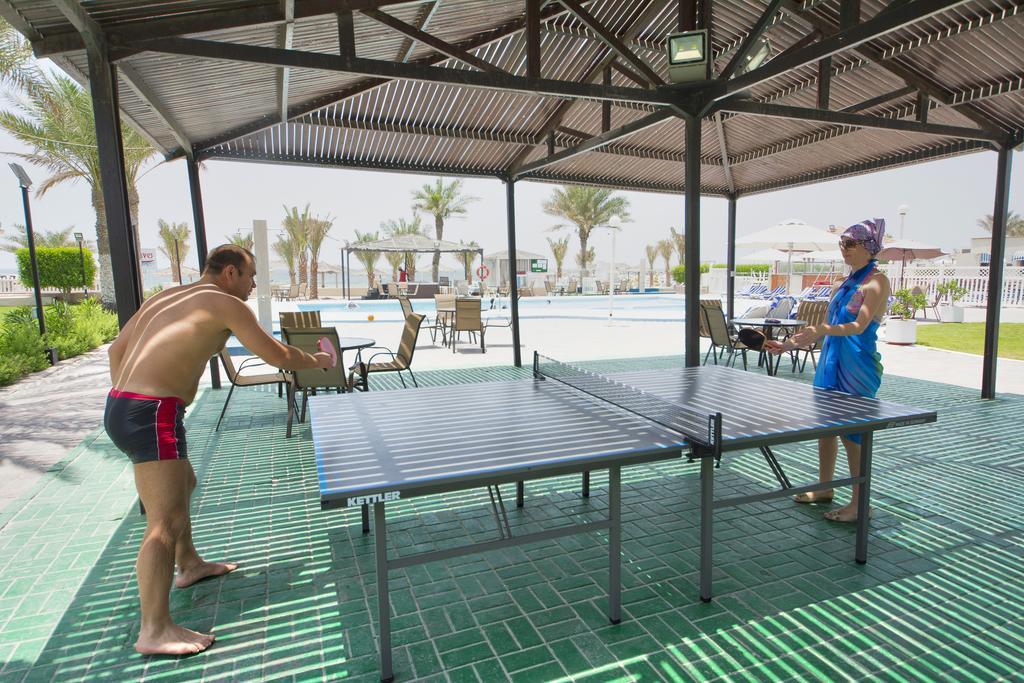 Ajman Beach Hotel Esterno foto