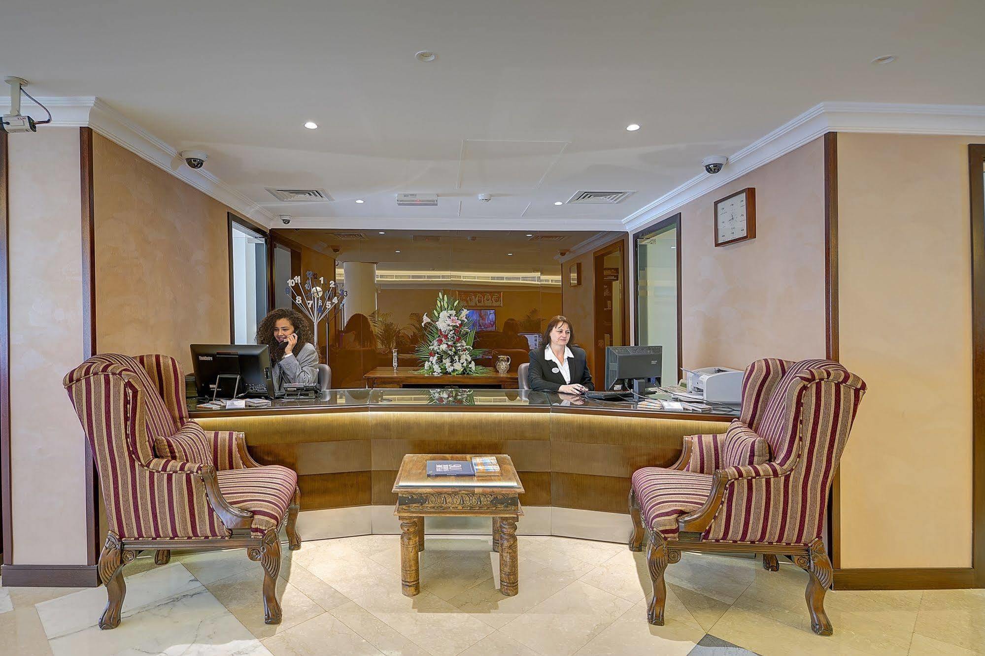 Ajman Beach Hotel Esterno foto